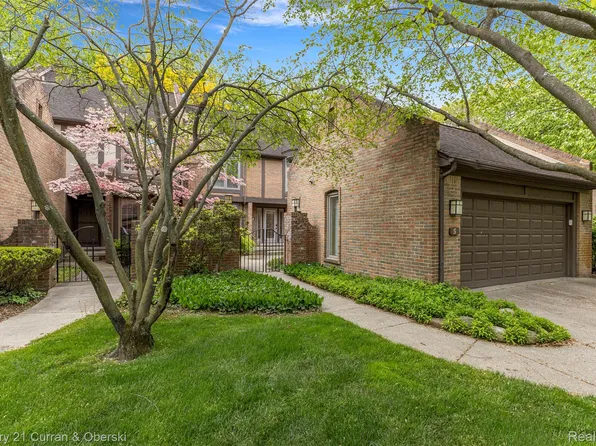 5 Timberlane Ct, Dearborn, MI 48126