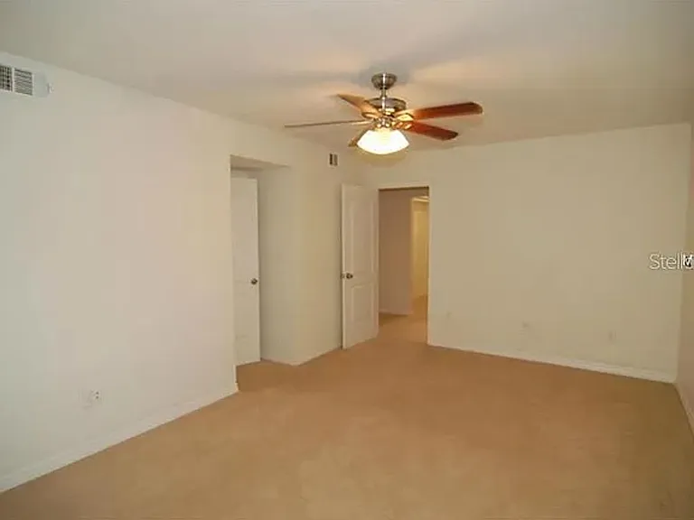 851 Carver St — Photo 6