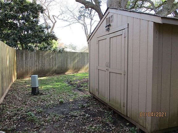 4th image of 236 Huckleberry Dr