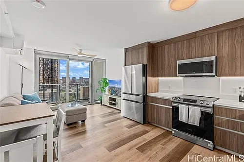 1515 Liona St Photo 1