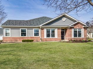 21400 Mays Lake Dr, Crest Hill, IL 60403