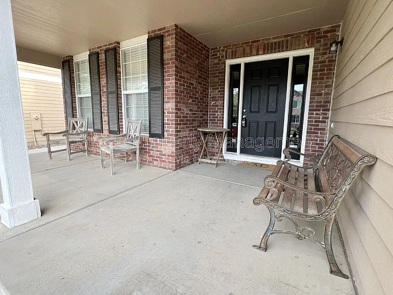 22192 Pebble Brook Ln — Photo 2