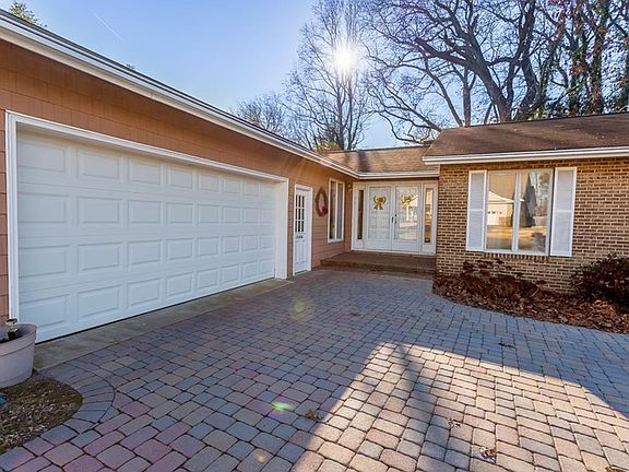 2nd image of 31404 Red Mill Dr