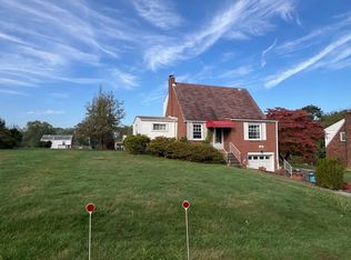 45 Kennedy Ln, Mc Kees Rocks, PA 15136