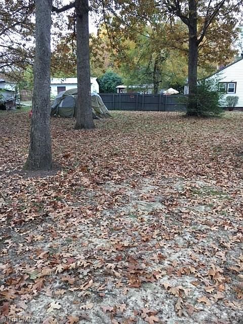 1st image of 607 Dillon St