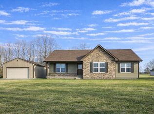 190 Mai Ridge Ln, Lafayette, TN 37083