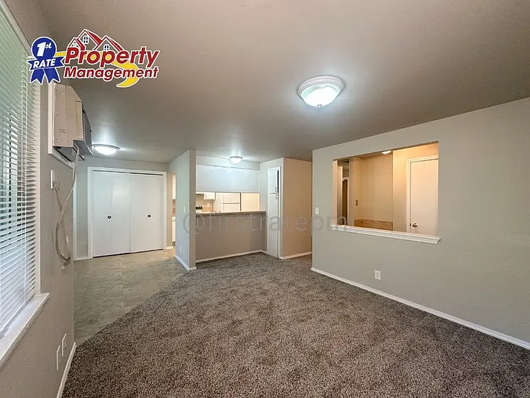 2867 W Malad St — Photo 8