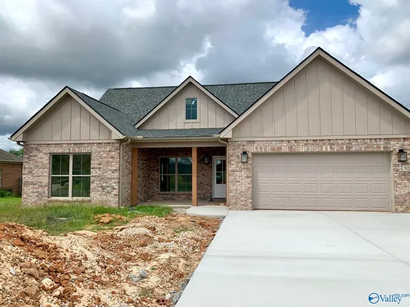92 Broadhead Dr, Decatur, AL 35603