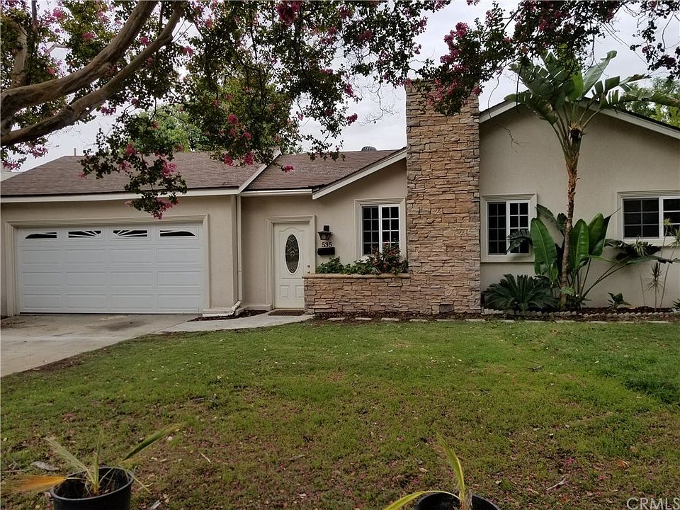 1st image of 535 Country Club Ln