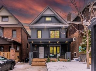 208 Gainsborough Rd, Toronto, ON M4L 3C6