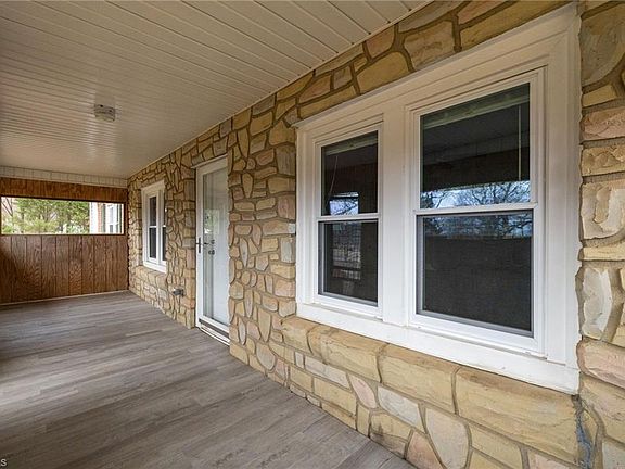 5th image of 1020 Lacy Ln