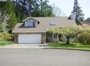 1905 Fern Ct, Coos Bay, OR 97420