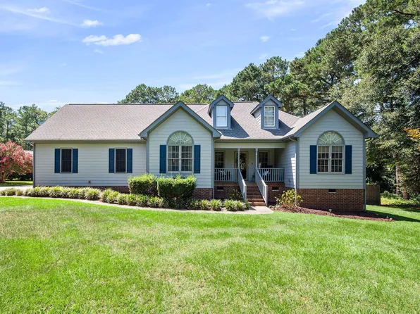 400 La Vista Ct, Benson, NC 27504