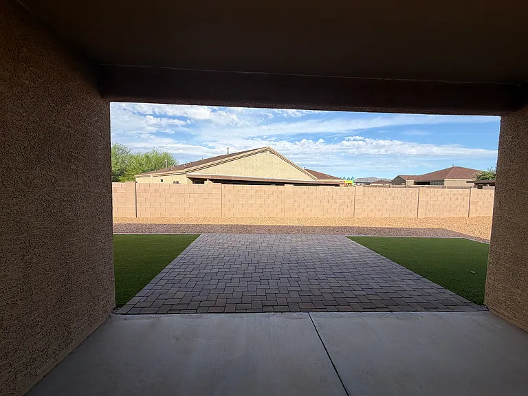 6853 S Portugal Ave — Photo 28