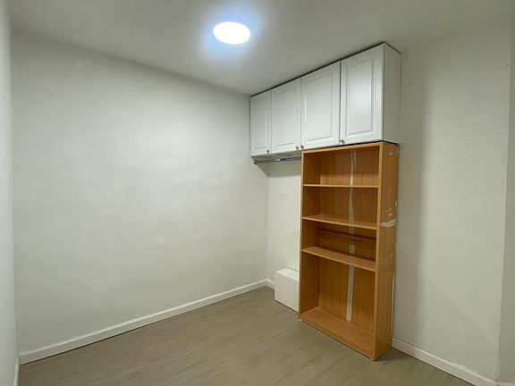 4th image of 45-25 163rd St #1F