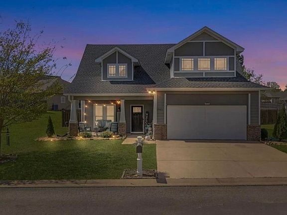 2nd image of 9160 Rookwood Pl