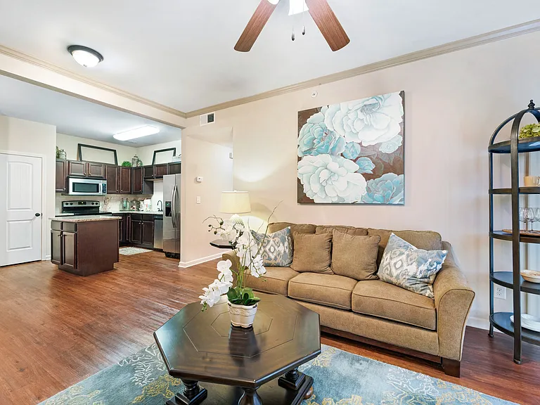 Waverly - 2 Bed / 2 Bath - 1,108 Sq.Ft.