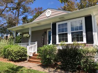 638 W Shore Dr, Swansboro, NC 28584