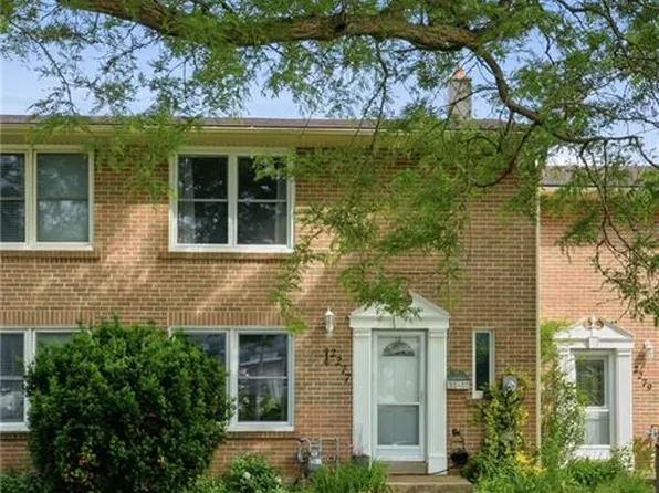 2277 Mountain Grove Ave #39, Burlington, ON L7P 2H8