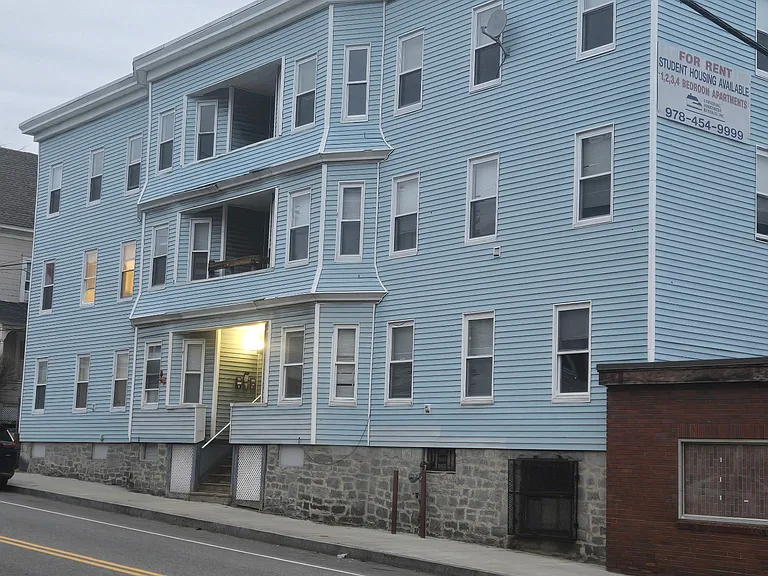 133 University Ave #25-6 — Photo 3