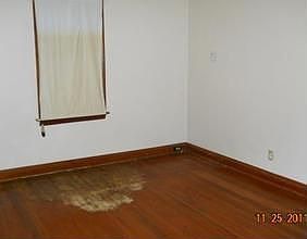 2nd image of 112 East St