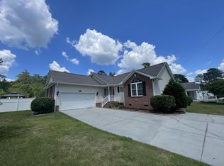2202 N McMillan St, Lumberton, NC 28358