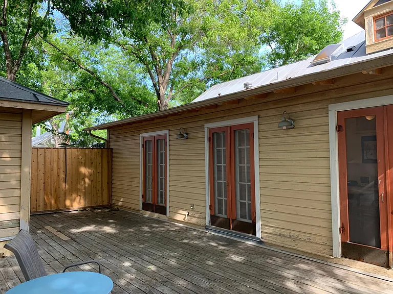 321 Stieren St — Photo 11