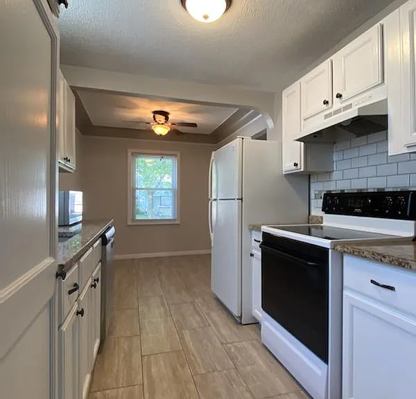 204 S Dorchester Ave — Photo 21