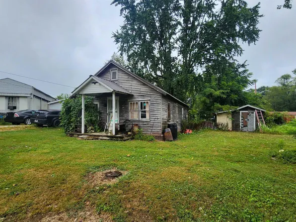 1120 E High St, Rockville, IN 47872