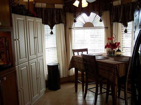 5th image of 7990 Blue Bonnet Ln