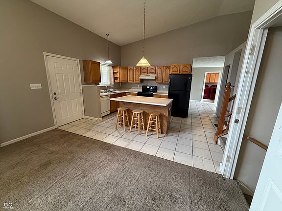 4th image of 2335 Bainbridge Ct