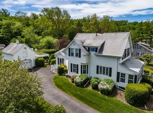 8 Manila Ave, Amesbury, MA 01913