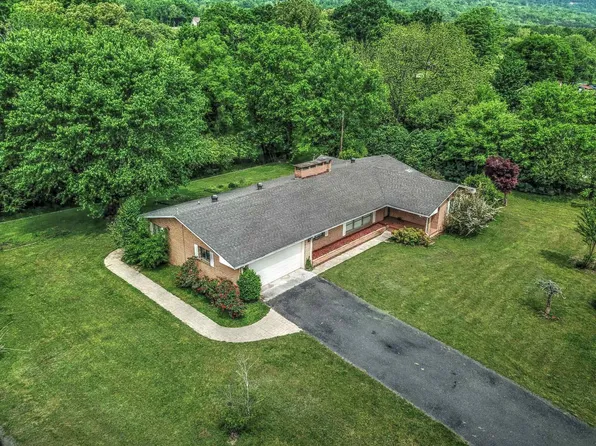 1385 N Main St, Whitwell, TN 37397