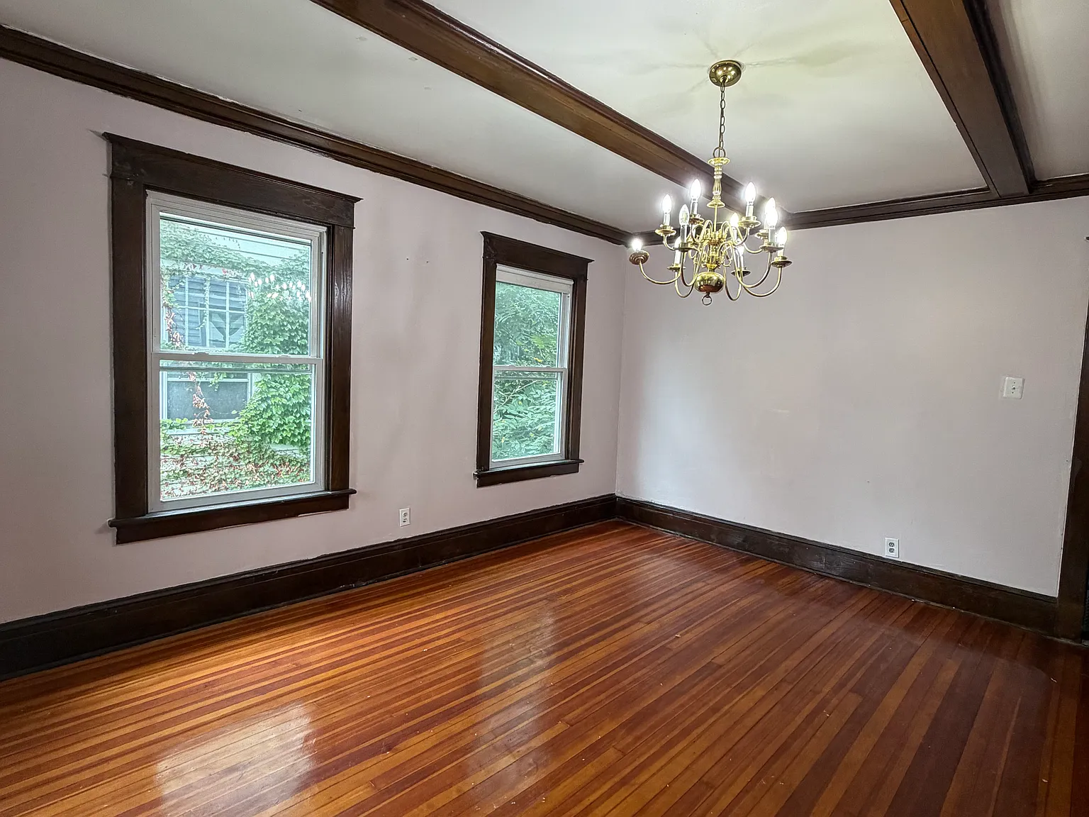 4 bed, 2212 sqft, $2,300 — Photo 2
