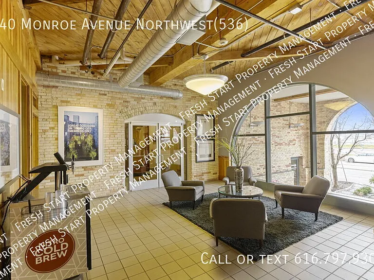 940 Monroe Ave NW #536 — Photo 23