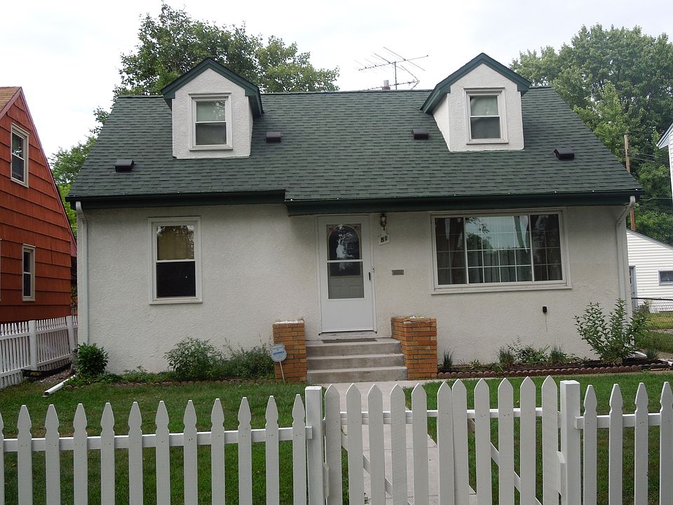 1st image of 81 Hoyt Ave W