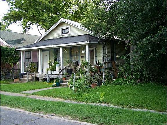 2nd image of 260-62 Avenue A