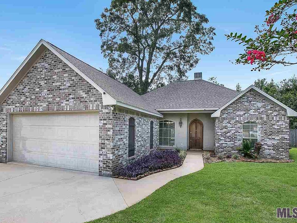 1st image of 17505 Lauren Dr