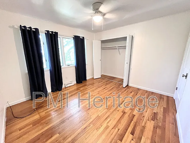 1139 N Sunset Dr — Photo 9