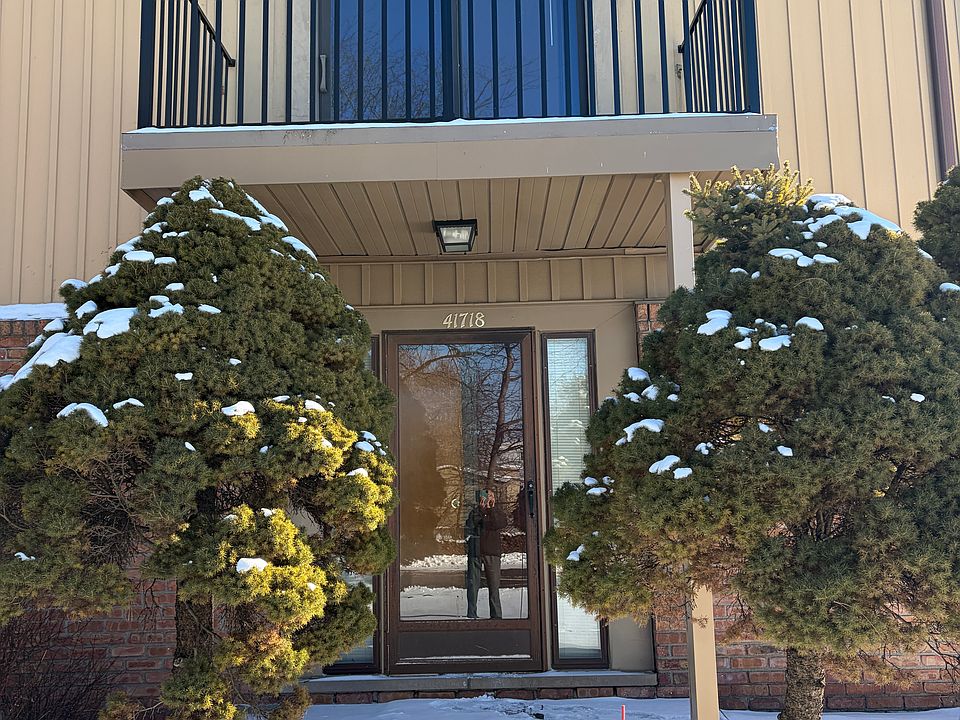 1st image of 41718 Bedford Dr