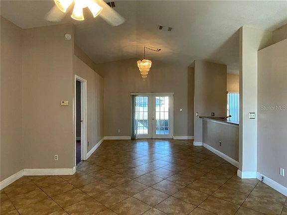 4th image of 2922 Woolridge Dr
