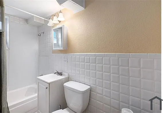 2 bed, 1000 sqft, $1,950 — Photo 2