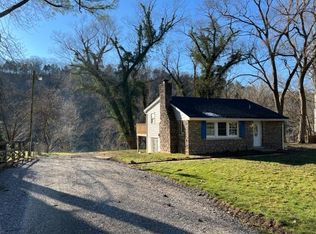 1520 Shore Acres Rd, Frankfort, KY 40601