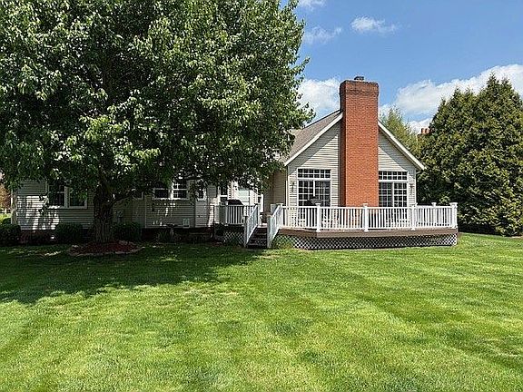 3rd image of 7462 Shady Hollow Rd NW