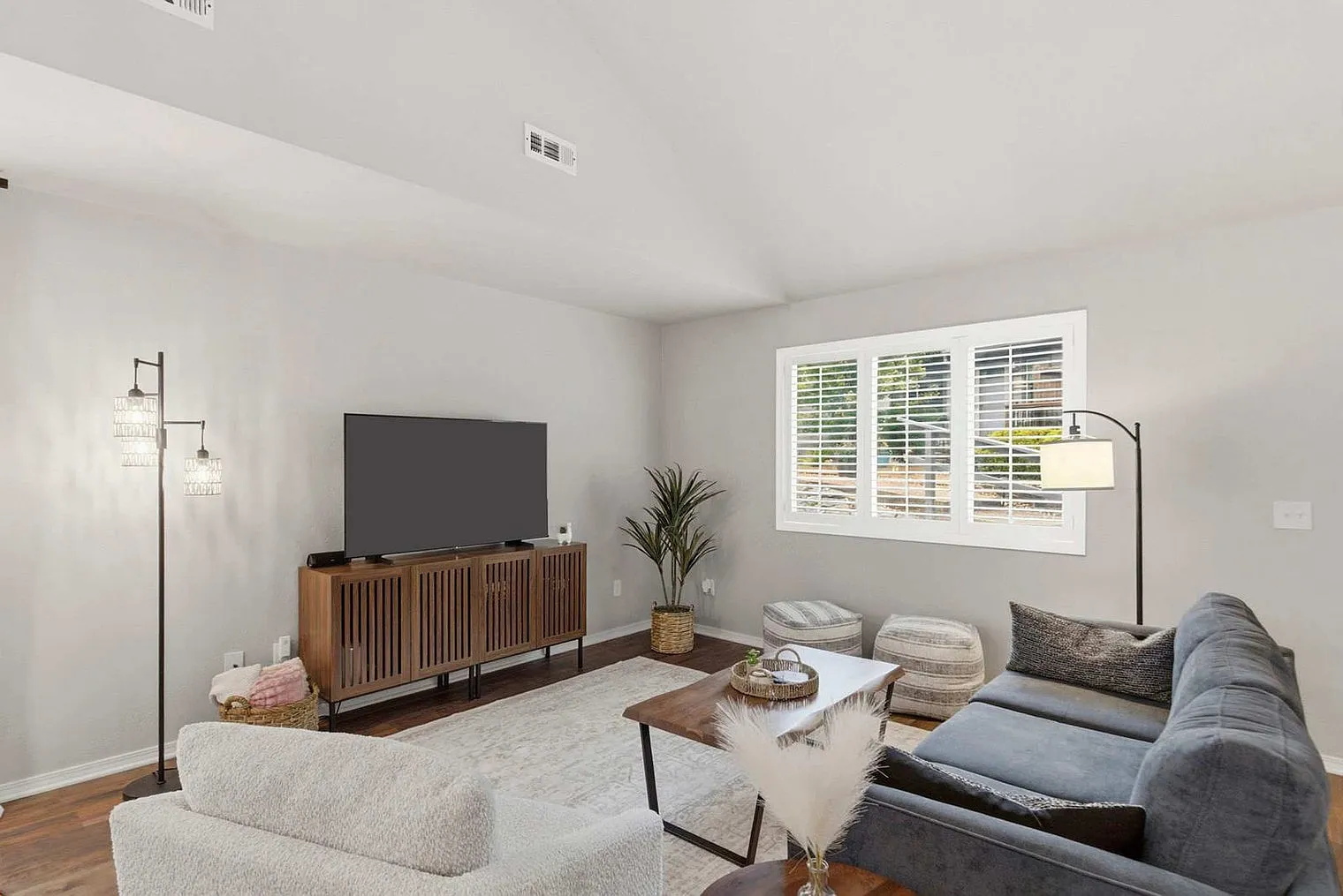 2 bed, 2.0 bath, $2,530 — Photo 1