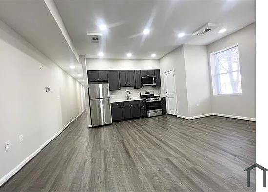 1006 Webster St NW #104 — Photo 8