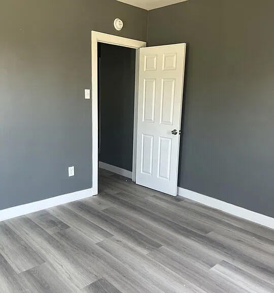 602 N Sloan Ave — Photo 13
