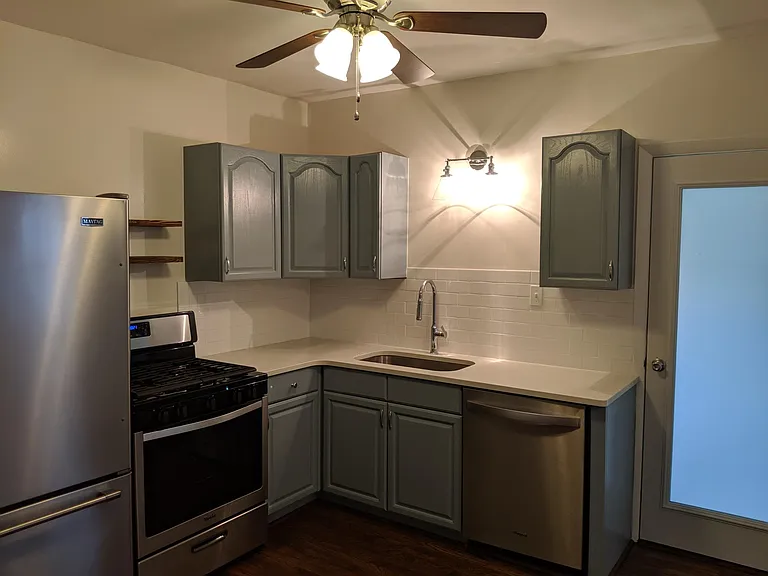 2500 Sulphur Ave — Photo 19