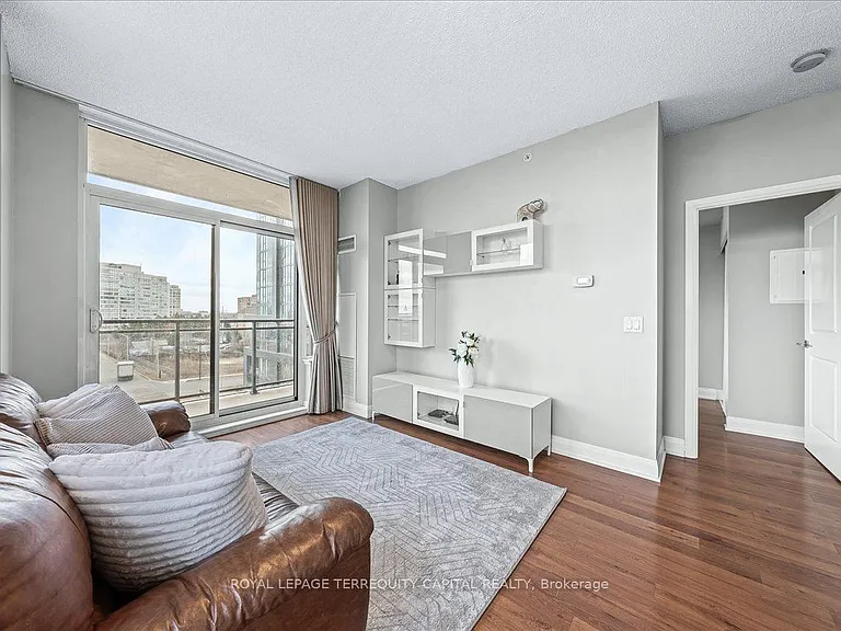 85 N Park Rd #505 — Photo 11