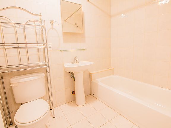 3rd image of 2523 Ocean Ave APT 6C